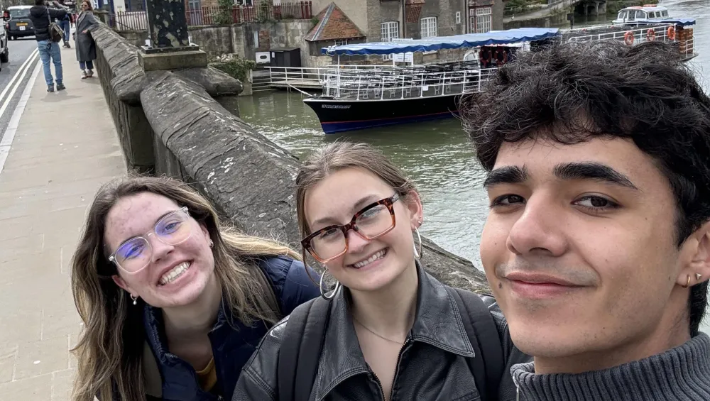 Study Abroad - Oxford - Students in Oxford