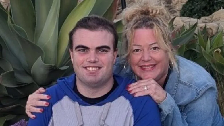 photo of Carson Caldera and his mother